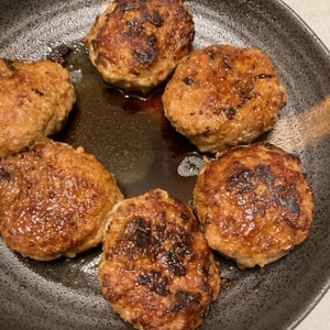 肉ニクしぃ～醤油たれかけ大ハンバーグ